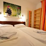 Ajo Apartments - Alte Donau Garden Flat - Self-Check-In