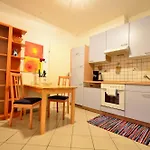 Ajo Apartments - Alte Donau Garden Flat - Self-Check-In