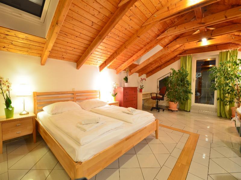 Ajo Garden - Contactless Check-in Appartement Wenen